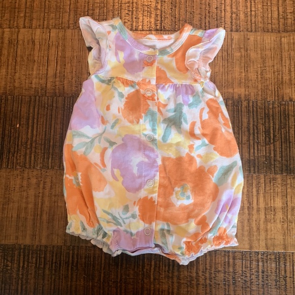 NEWBORN ROMPER PERFECT CONDITION - Picture 6 of 6